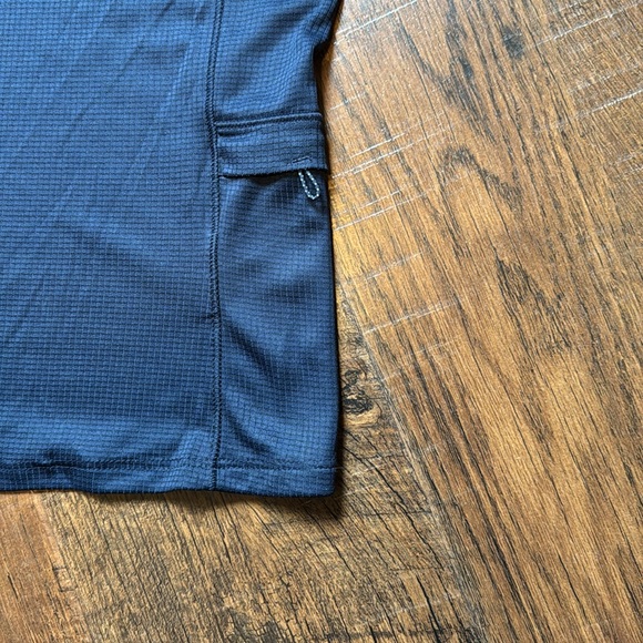 Men’s Salomon tech t-shirt size medium. - Picture 7 of 8